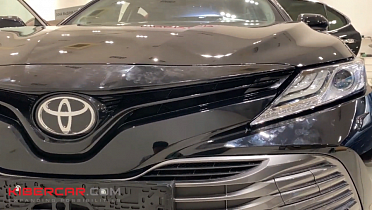 Тюнинг Toyota Camry: установка корейского регистратора Blackvue