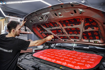 Tank 500: полная шумоизоляция с материалами премиального качества