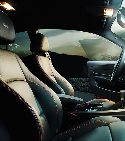 Установка поясничной поддержки в Aston Martin