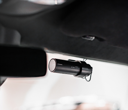 Скрытая установка регистраторов BlackVue и Thinkware в Toyota Alphard III поколение