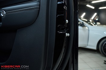 Tank 300: установка доводчиков SmartGear