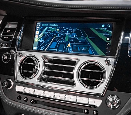 Мультимедийно-навигационная система на базе ОС Android для Rolls-Royce