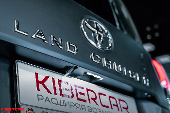 Toyota LC300: комплексный тюнинг для блогера Лиса Рулит