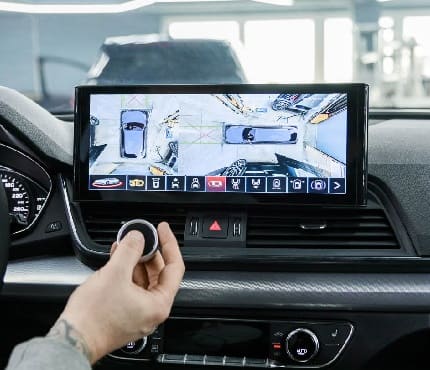 Установка системы кругового обзора 360° на Audi