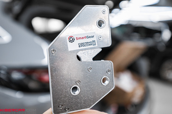 Changan UNI-K: доводчики дверей SmartGear