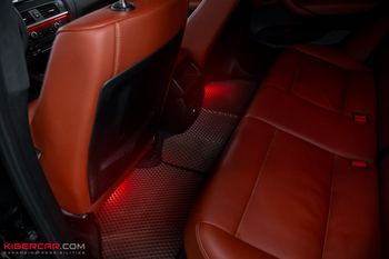 BMW X3: амбиентная подсветка