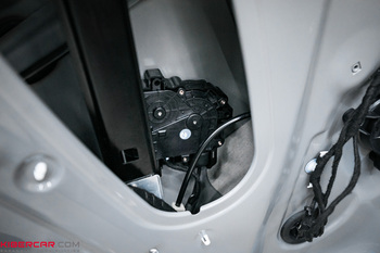 Audi Q5: автомобильные доводчики