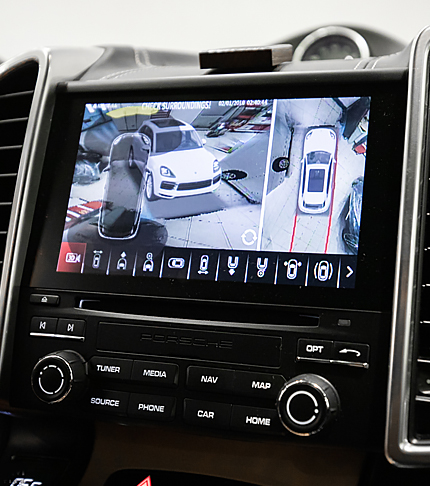 Установка системы кругового обзора 360° на Porsche Cayenne II поколение (958) Рестайлинг