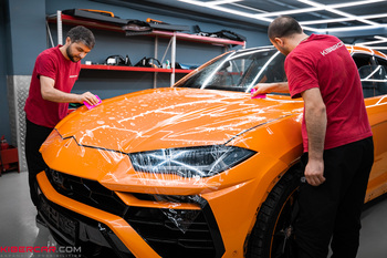 Lamborghini Urus: оклейка антигравийной пленкой