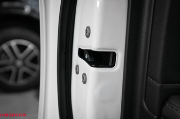 Toyota Camry V70: доводчики дверей на базе оригинальных