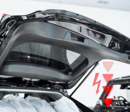 Установка электропривода крышки багажника Geely