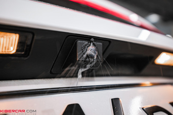 Geely Coolray: установка омывателя парковочной камеры