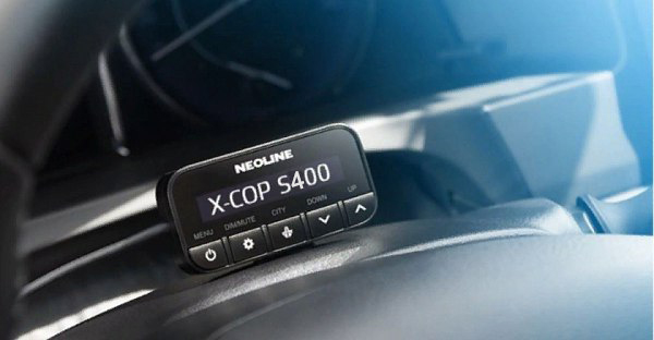 Скрытая установка радар-детектора NEOLINE в GMC