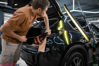 Mazda CX-5: удаление вмятин без покраски