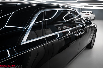 Обновление Rolls-Royce Ghost: полировка и керамическое покрытие для чёрного кузова