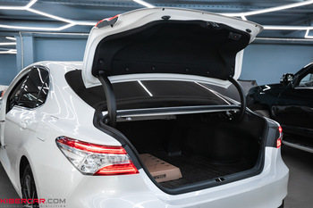 Toyota Camry V70: электропривод крышки багажника