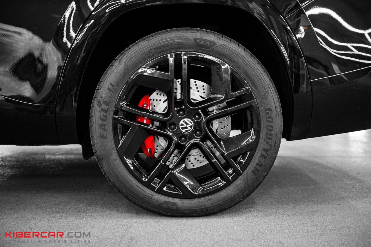 Заднее колесо VW Teramont Pro с обновленной тормозной системой Dicase