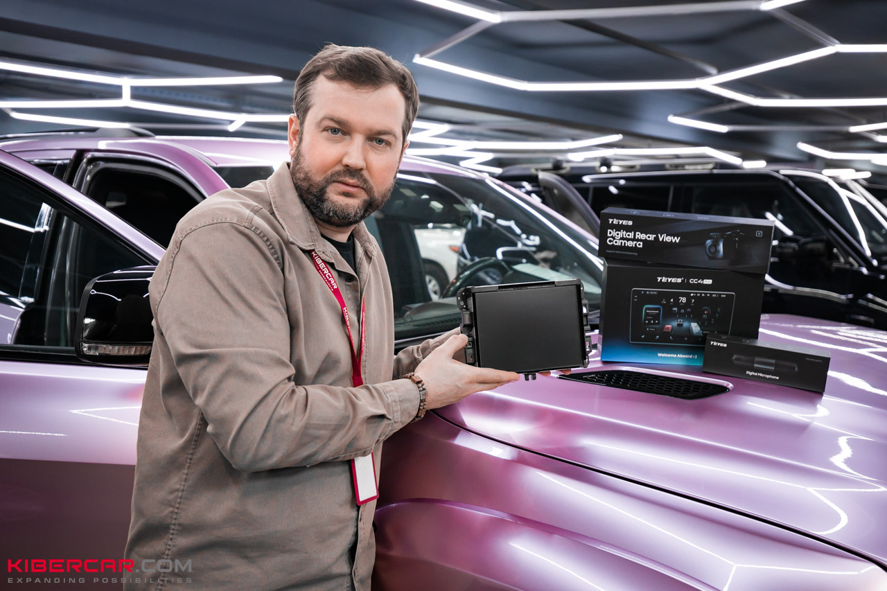 Jeep Grand Cherokee Teyes.jpg Jeep Grand Cherokee Teyes