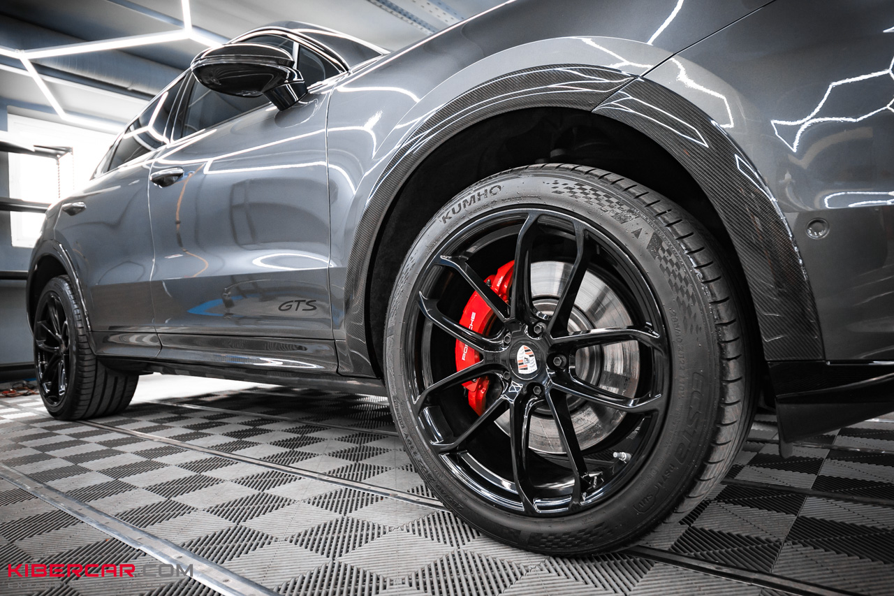Карбоновый обвес для Porsche Cayenne (16).jpg