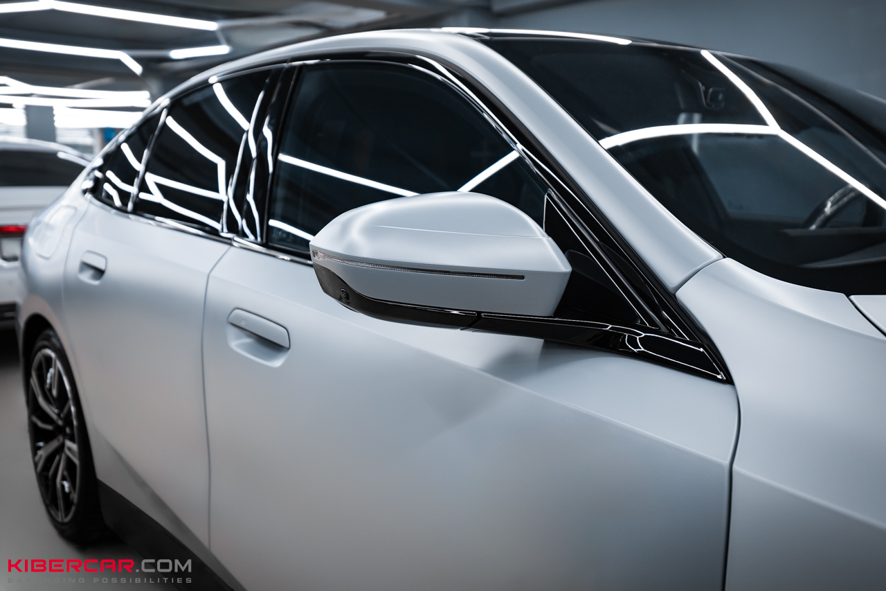 bmw_okleyka_plenkoi (5).jpg