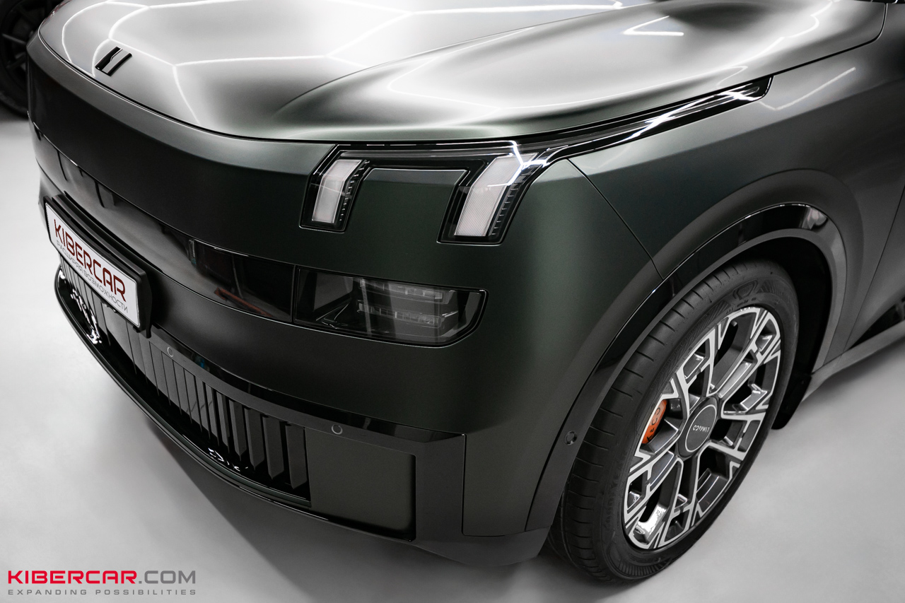 Оклейка кузова Lynk & Co 900