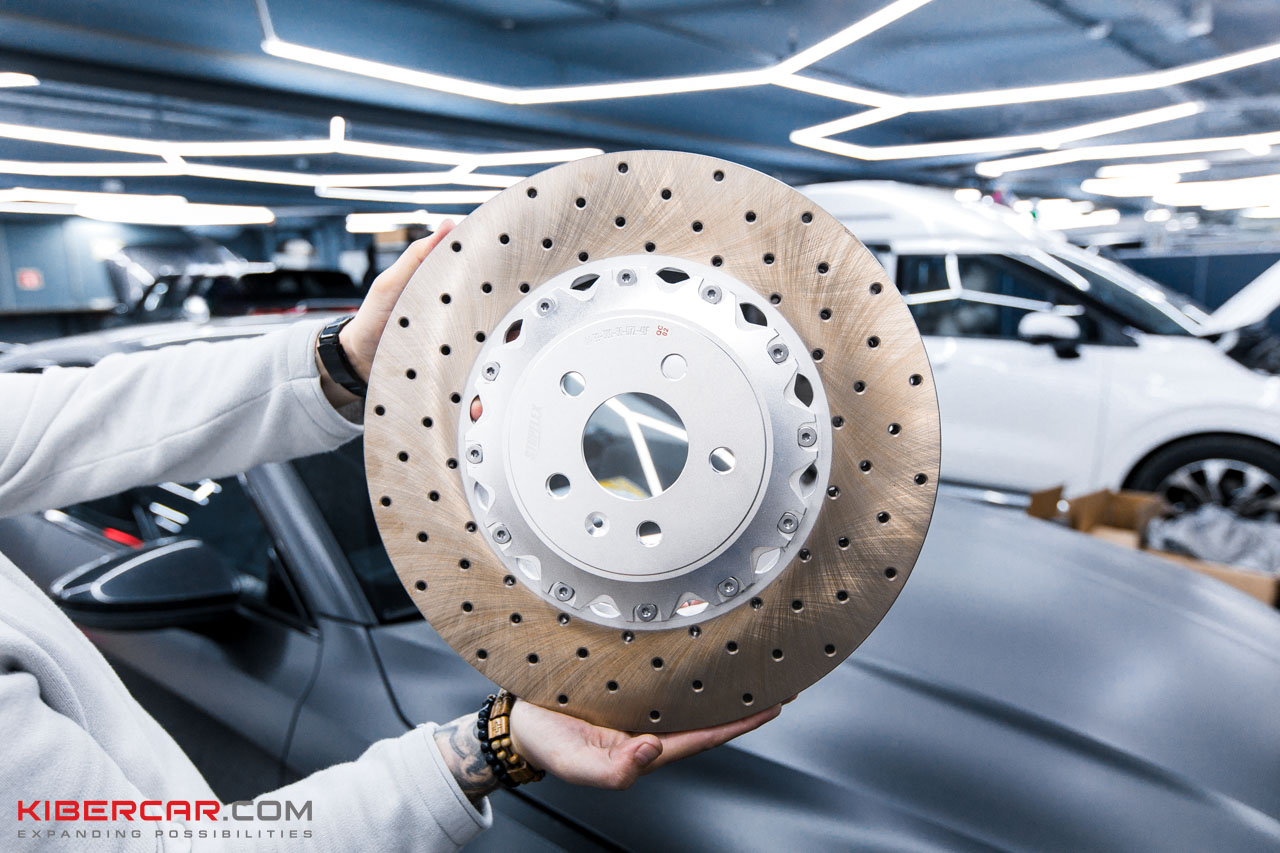 Передний двухсоставной перфорированный диск Stopflex для Audi A7