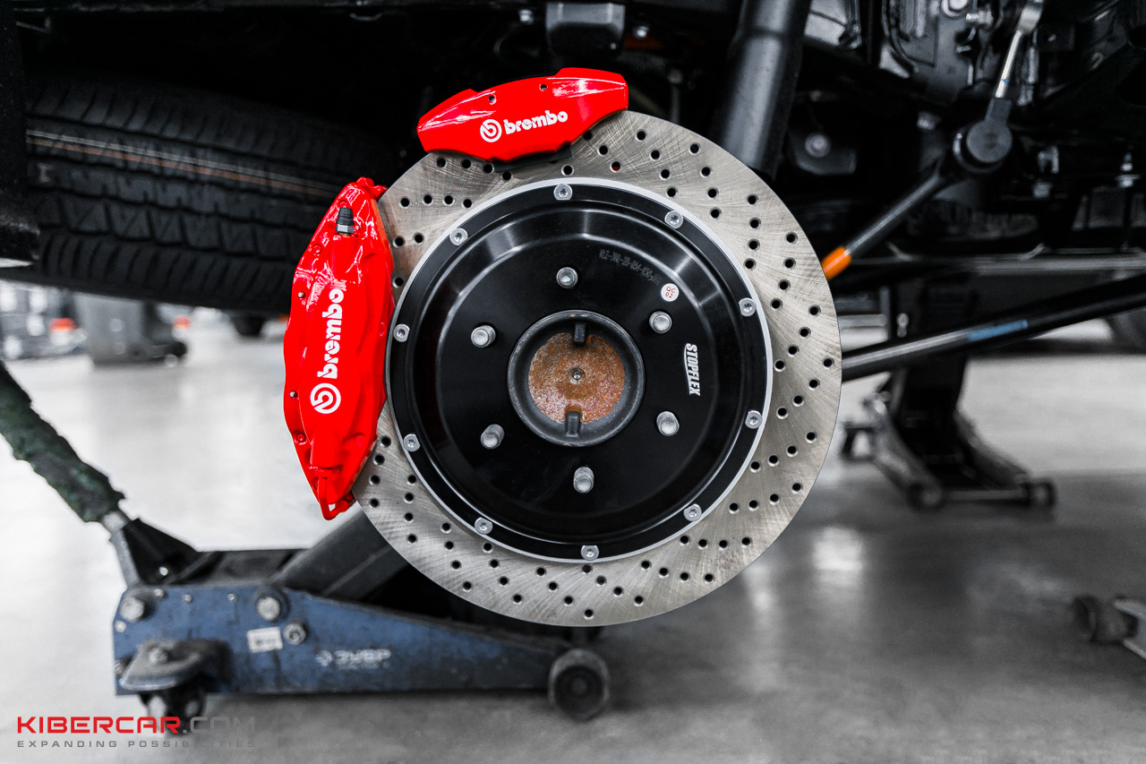 Toyota Land Cruiser 300 тормоза Brembo (23).jpg