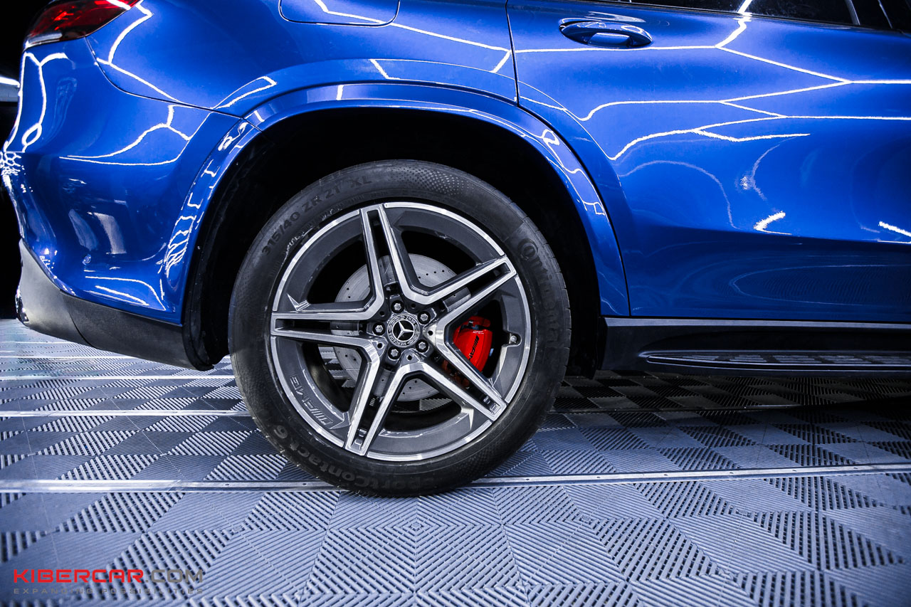 Новый суппорт AMG и тормозной диск на задней оси Mercedes-Benz GLS