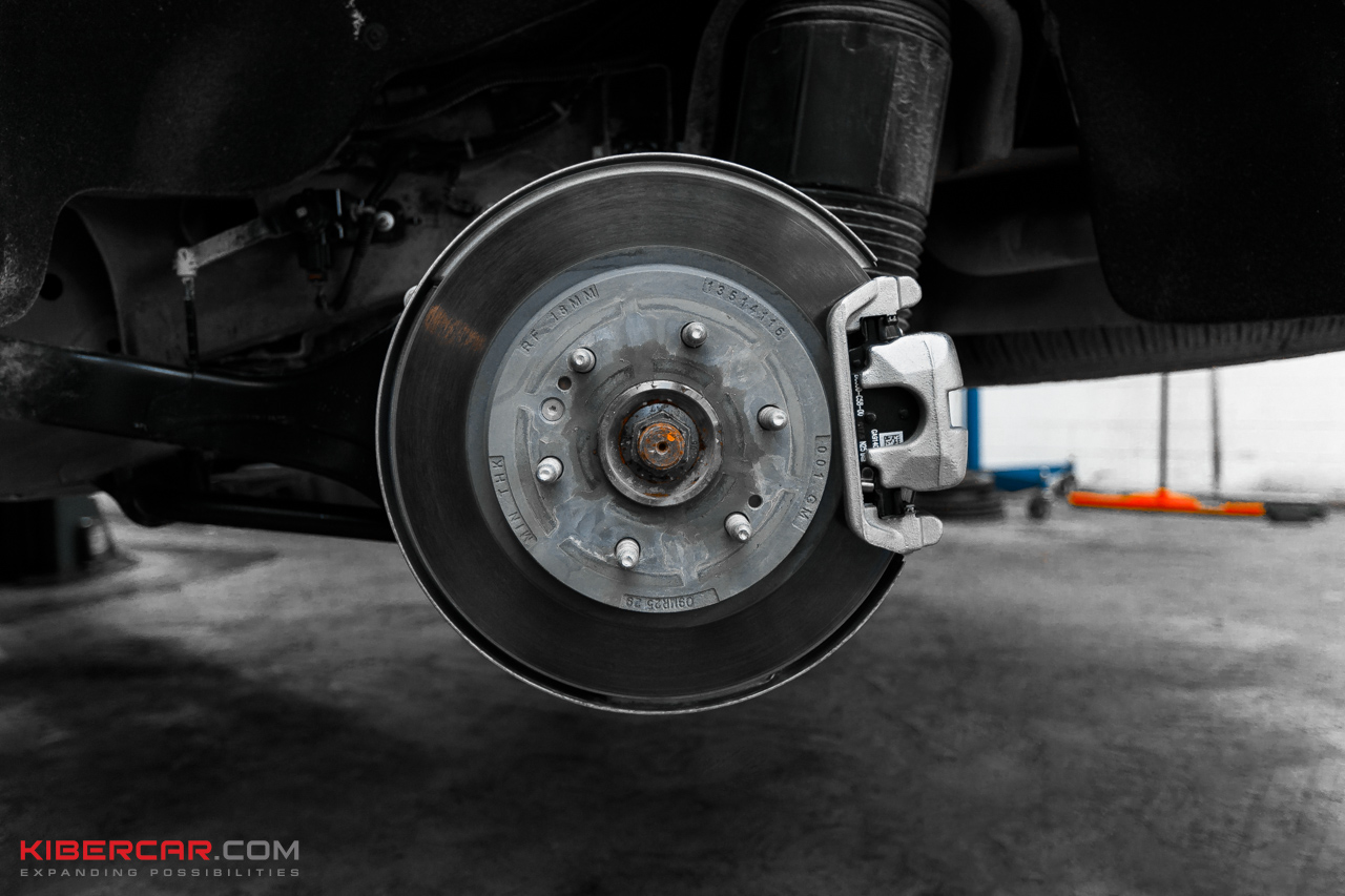 Cadillac Escalade тормоза Brembo PowerStop (6).jpg