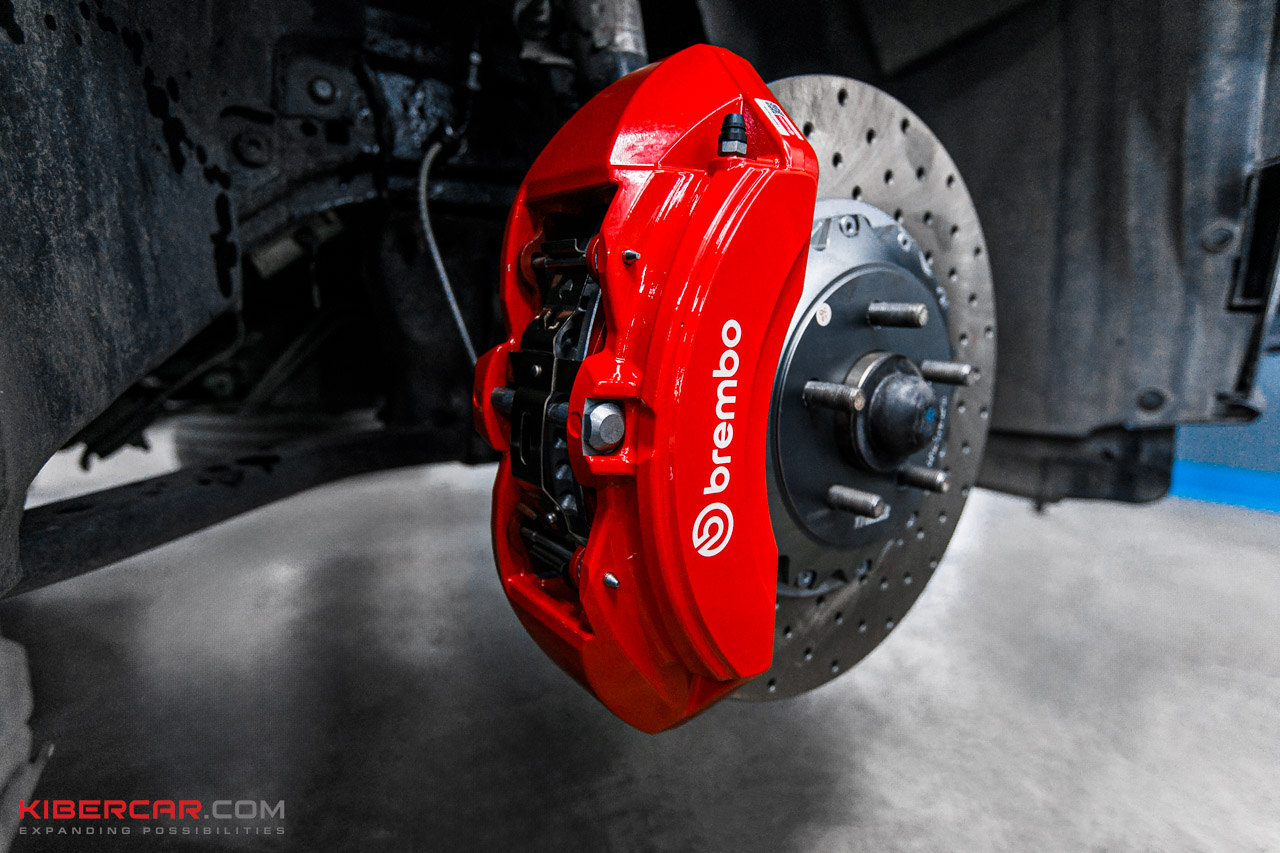 Ford Mustang тормоза Brembo (14).jpg