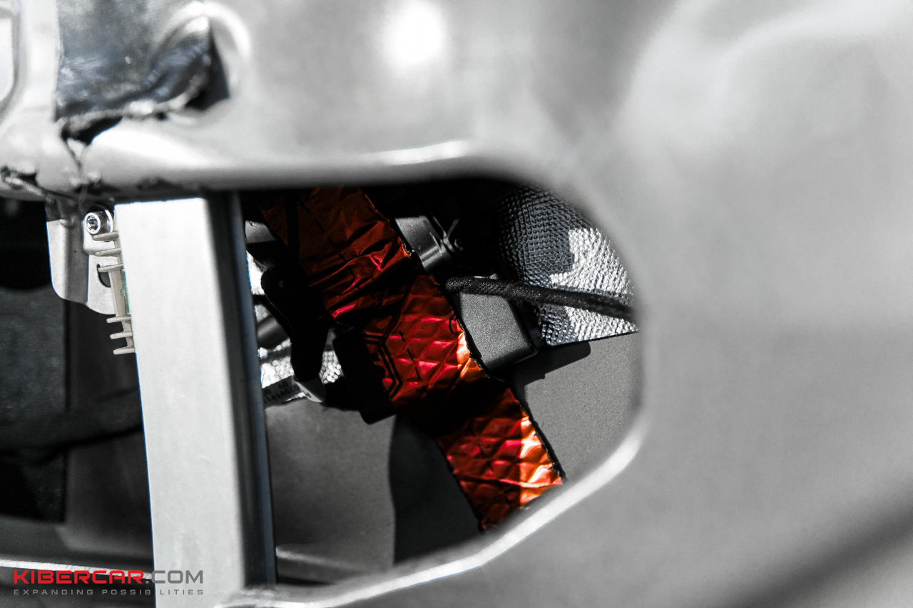 Lada Aura установка доводчиков дверей