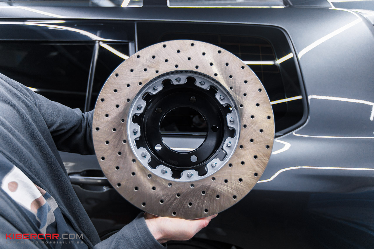 Toyota LC200 тормоза Brembo (7).jpg