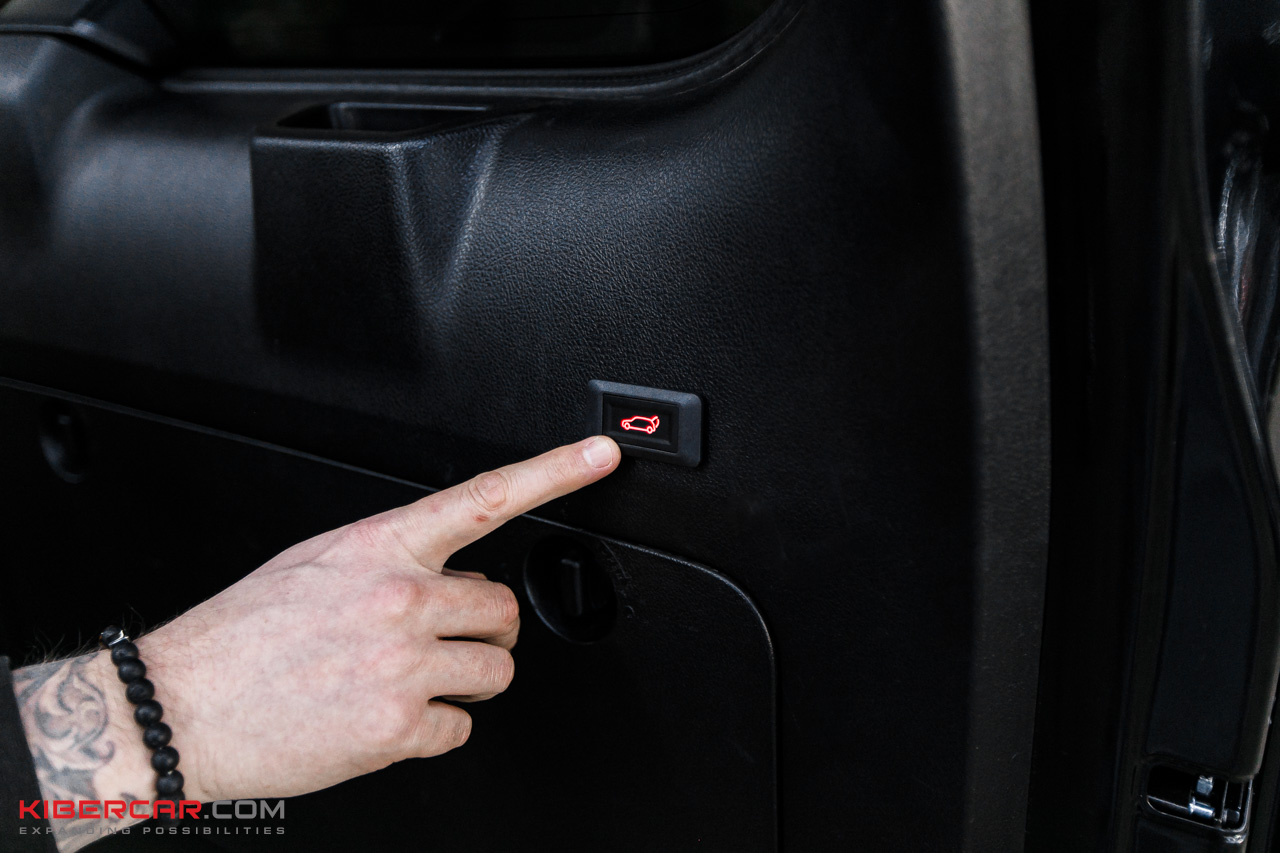 Toyota LC Prado электропривод крышки багажника (1).jpg