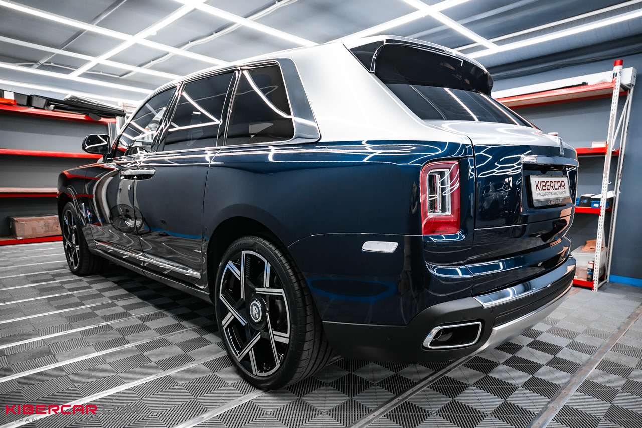 Rolls-Royce Cullinan оклейка (11).jpg
