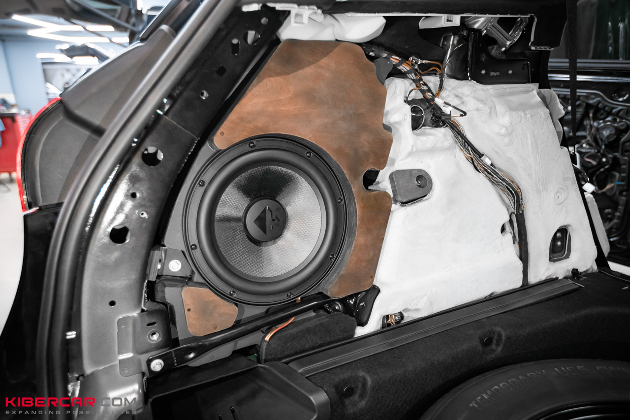 Mercedes-Benz GLE W167 автозвук (14).jpg