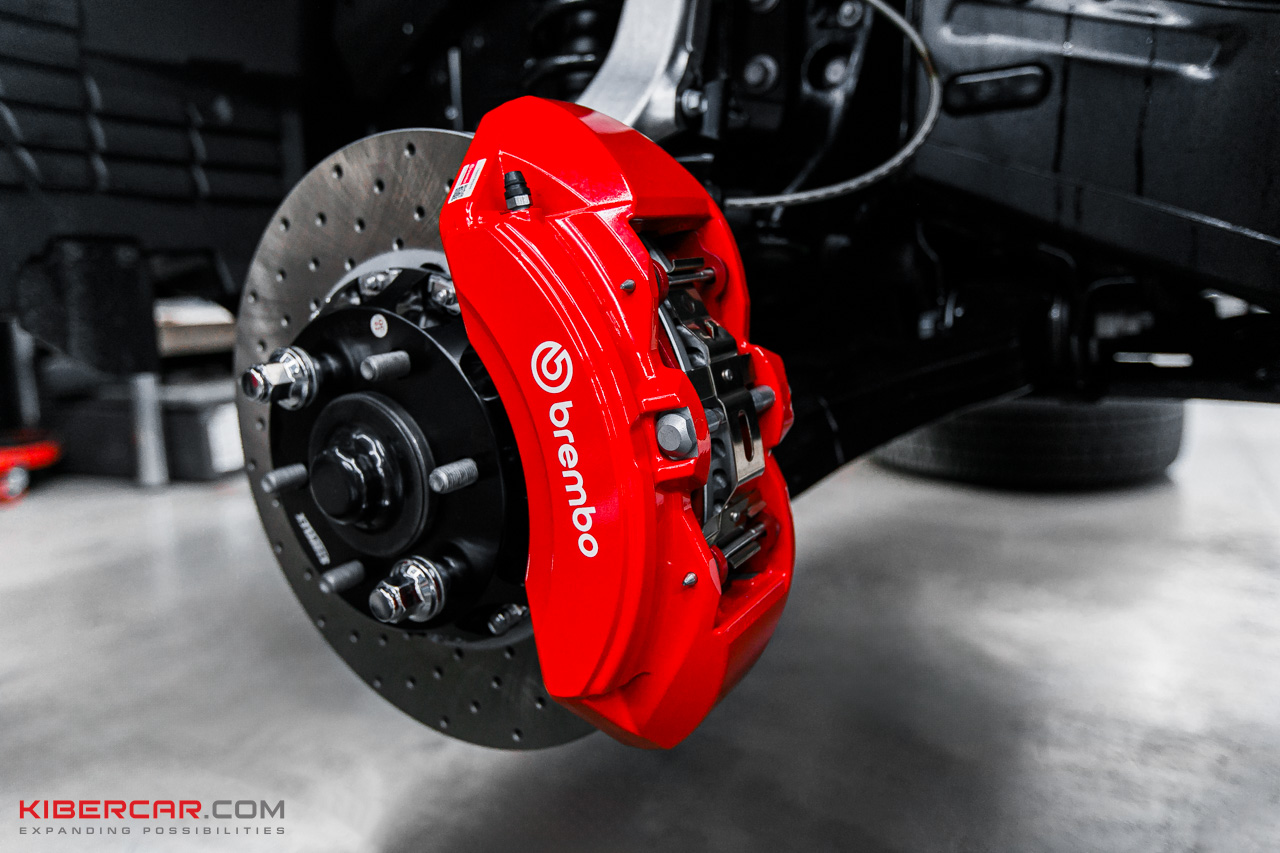 Toyota LC300 тормоза Brembo (20).jpg