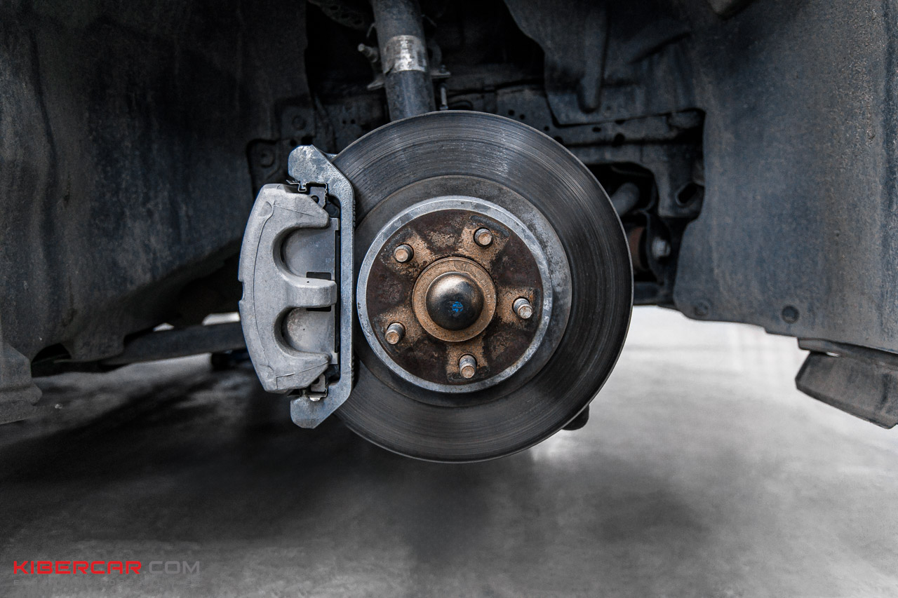 Ford Mustang тормоза Brembo (10).jpg