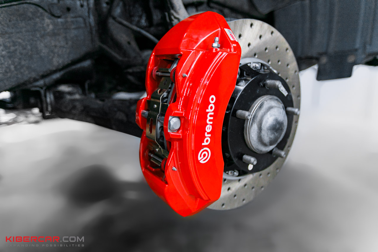 Toyota LC200 тормоза Brembo (13).jpg