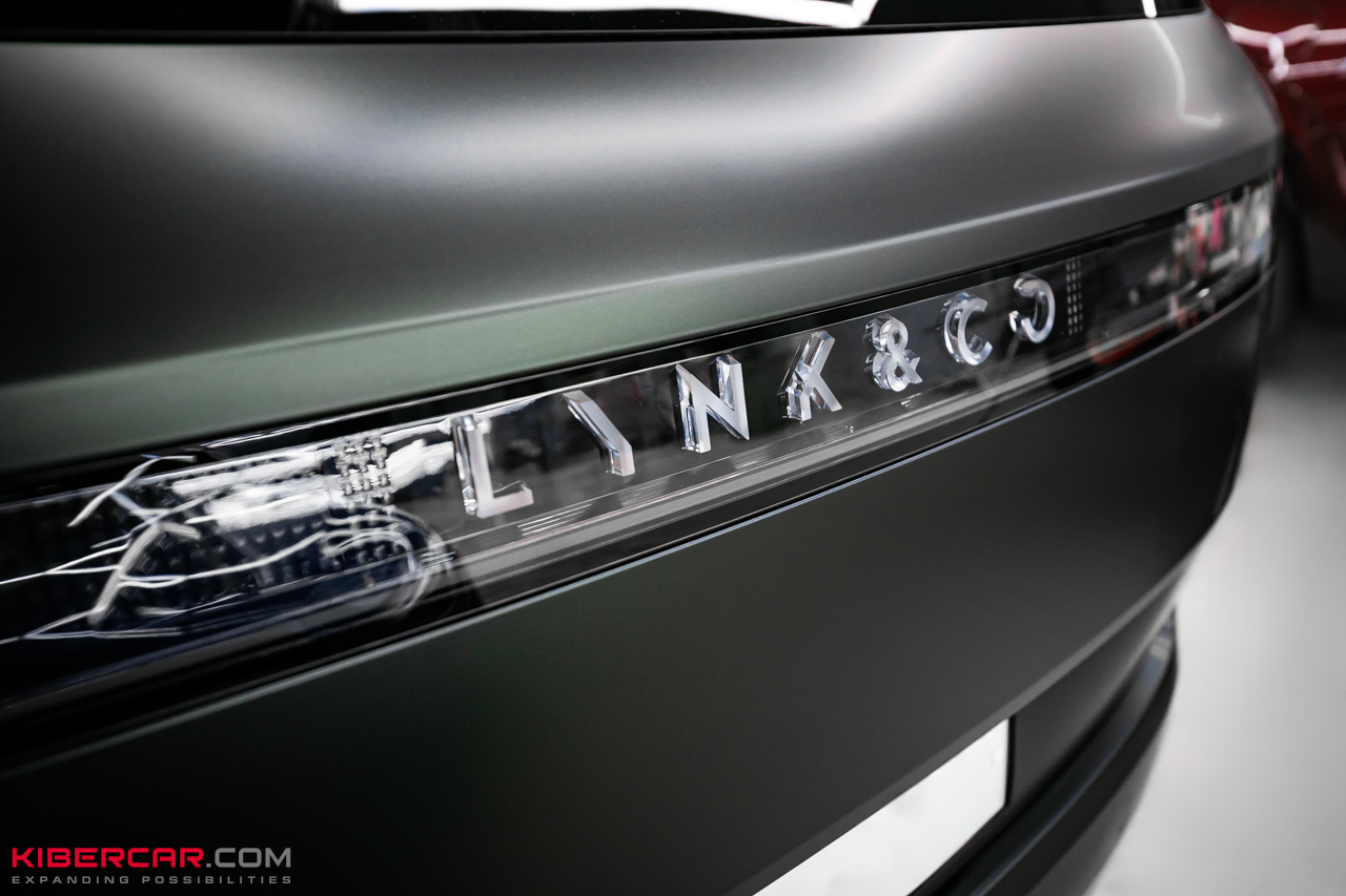 Матовая текстура Lynk & Co 900 с глянцем