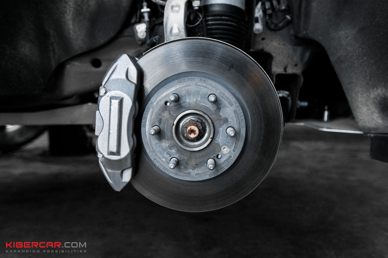 Cadillac Escalade тормоза Brembo PowerStop (8).jpg