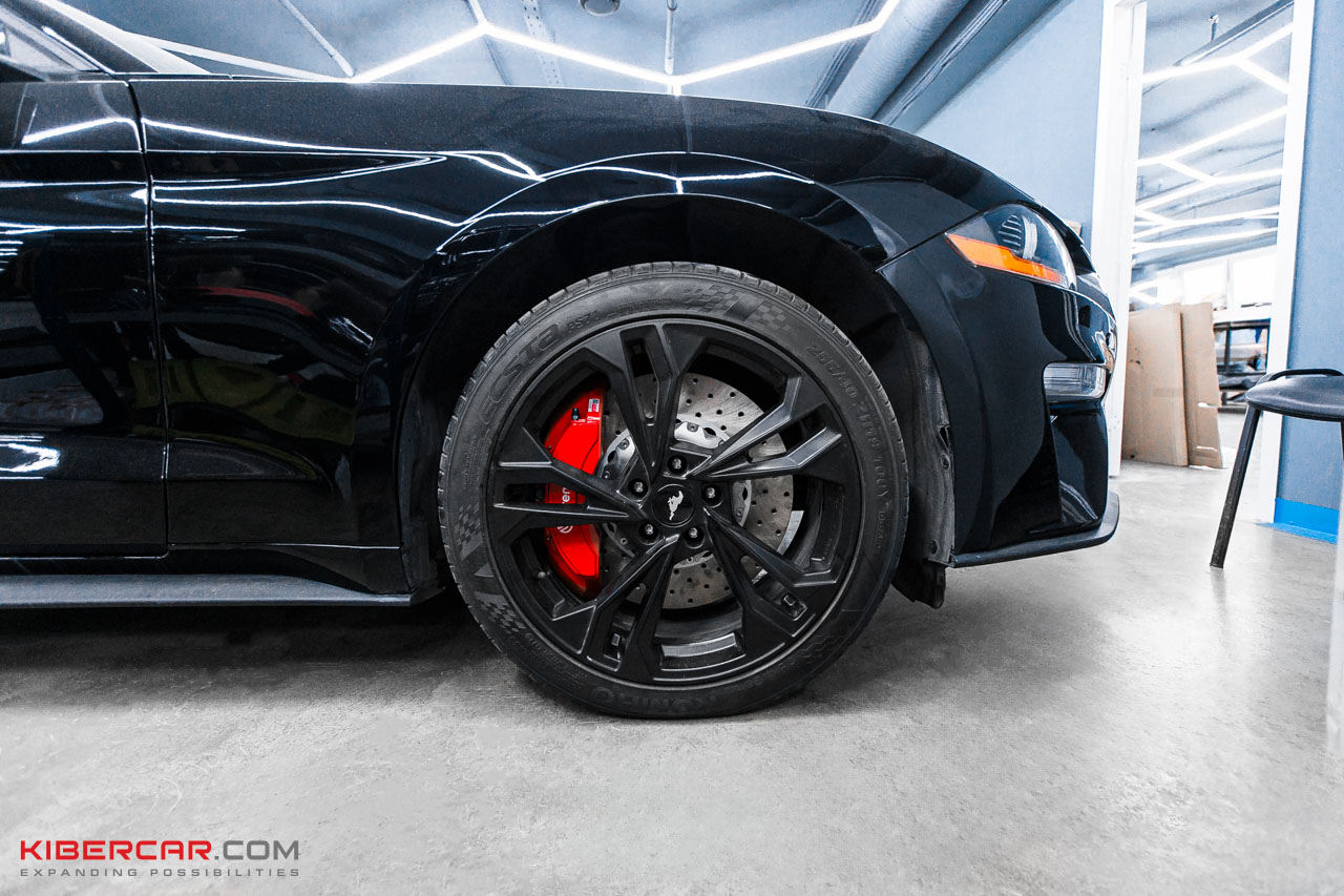 Ford Mustang тормоза Brembo (17).jpg