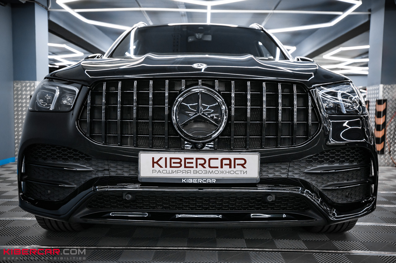 Черная решетка AMG Mercedes-Benz GLE с эмблемой: итог работы