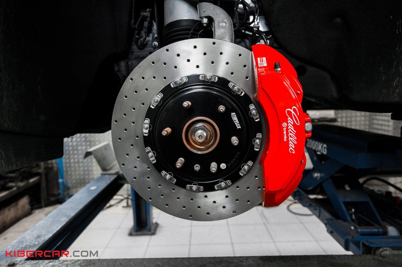 Cadillac Escalade тормоза Brembo (13).jpg