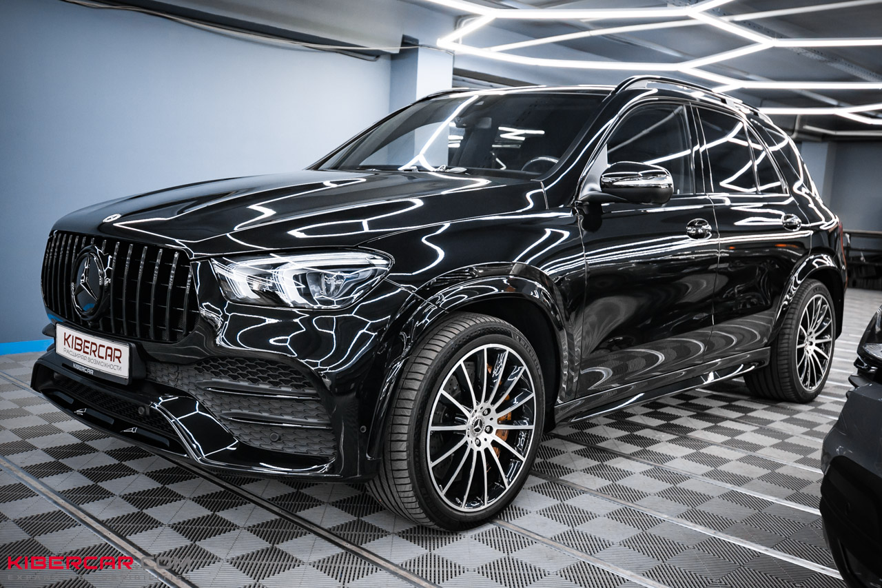 Штатная решетка радиатора Mercedes-Benz GLE с хромом до замены на AMG в КИБЕРКАР