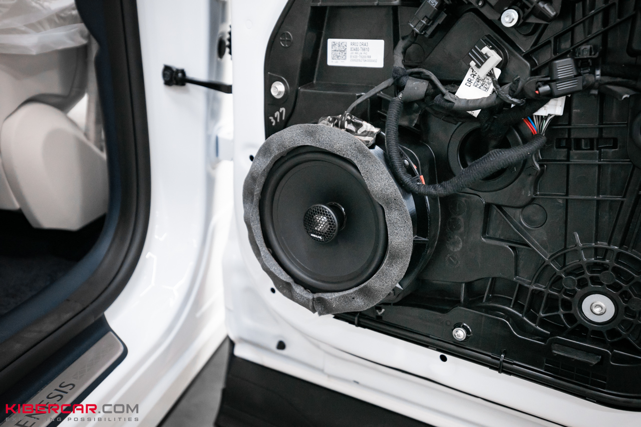 Автозвук в Genesis GV80