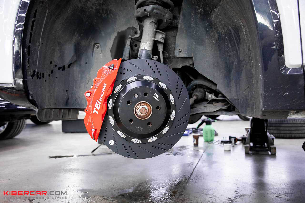 Geely тормоза TEI Racing Geely тормоза TEI Racing.jpg
