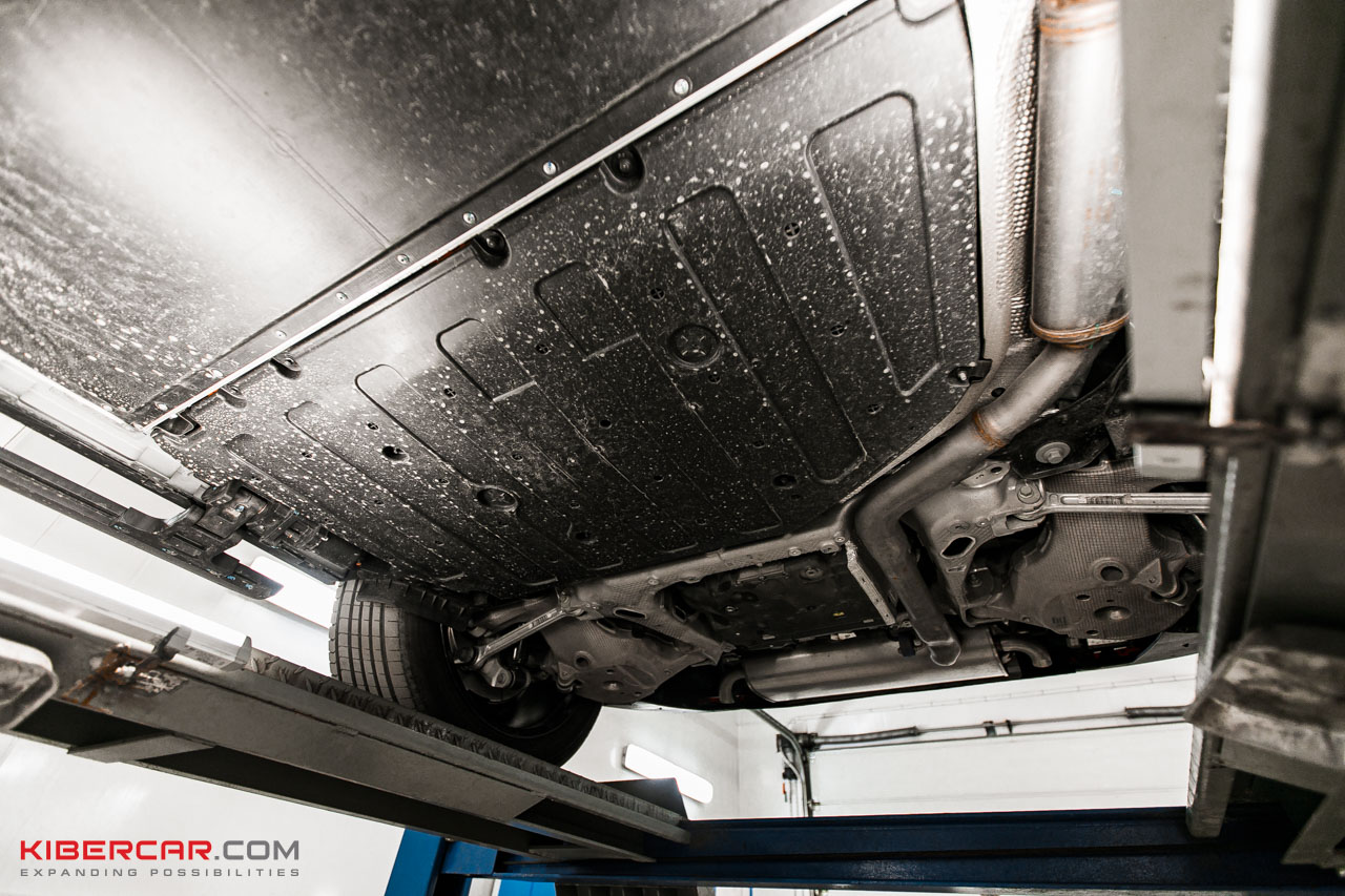 Zeekr 9X установка защиты днища (5).jpg