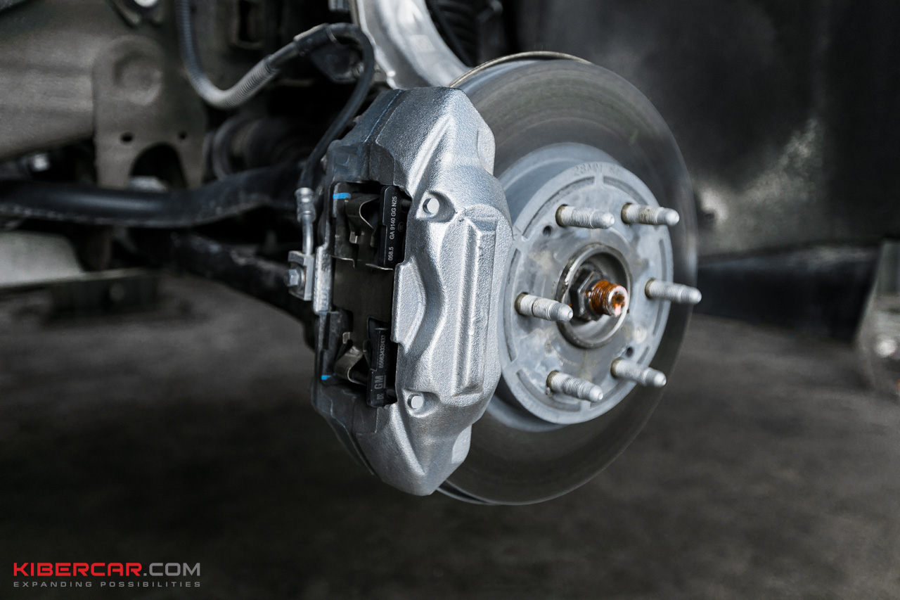 Cadillac Escalade тормоза Brembo PowerStop (9).jpg