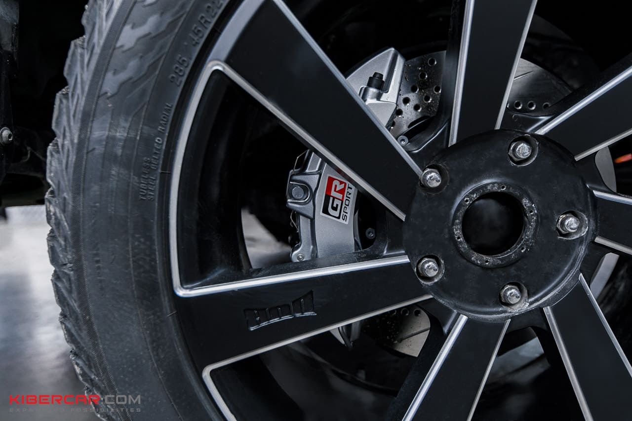 Тормозная система TTSPORT Lexus LX570.jpg