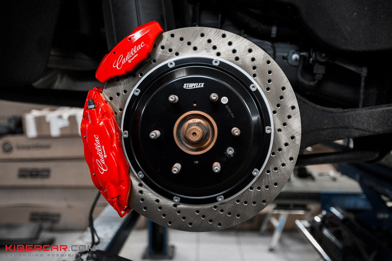 Cadillac Escalade тормоза Brembo (12).jpg